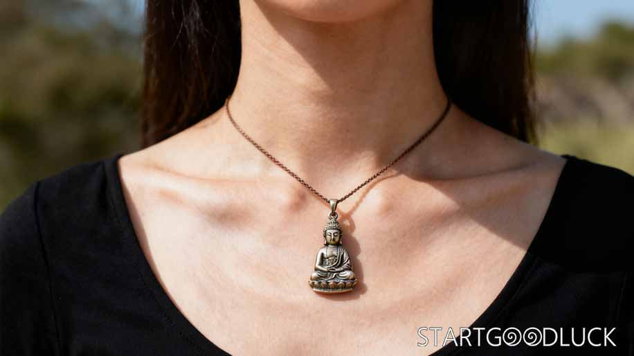 2025 Protection Necklace Guide