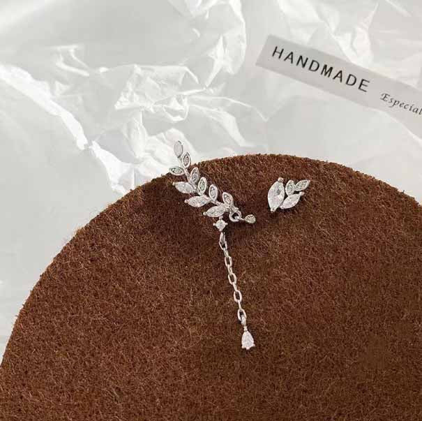 Asymmetry Leaf Earrings | Minimalist Earrings | All-fitting Accessories