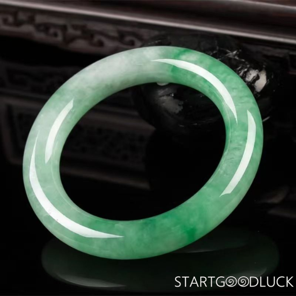 Green Jade bracelet: Craftsmanship & Texture | Natural Emerald Green Jade stone with Timeless Elegance and cultural Meaning