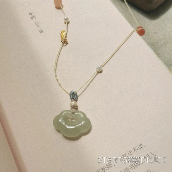 Hetian jade Necklace - Ruyi lock lucky pendant necklace