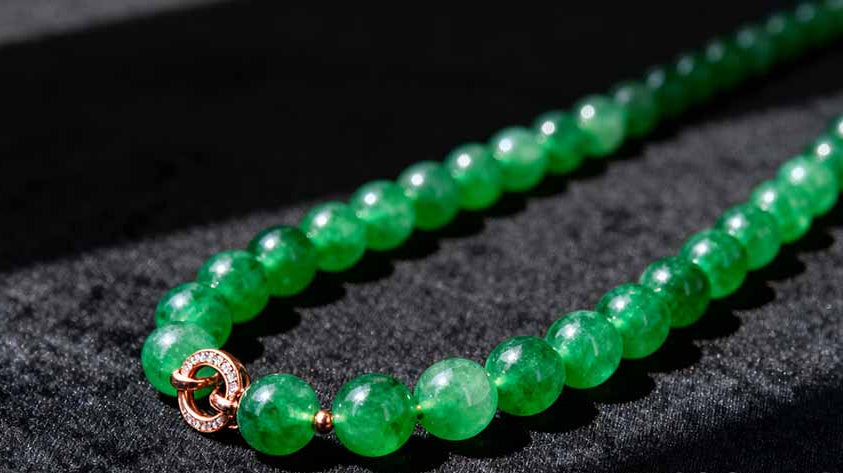 Jade Pendants: Meaning, Types; How to Choose the Perfect Jade Pendant Necklace