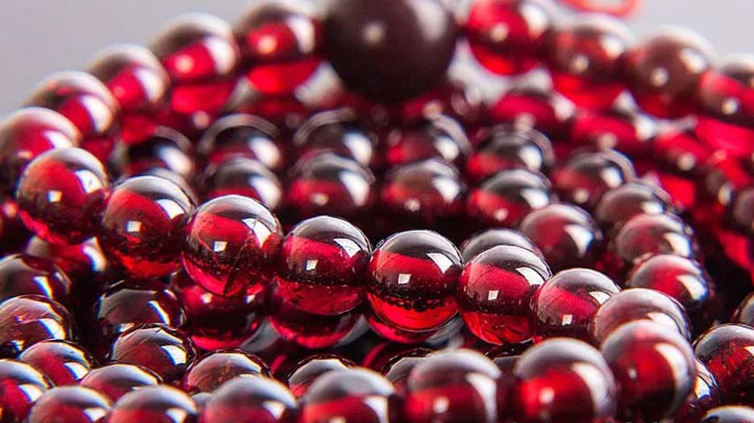 Red Bead Bracelet: Meaning, Styles & the Grounding Power