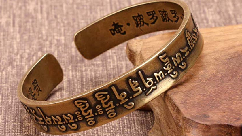 Tibetan Bracelet: A Wearable Link to Tradition, Blessing & Timeless Energy