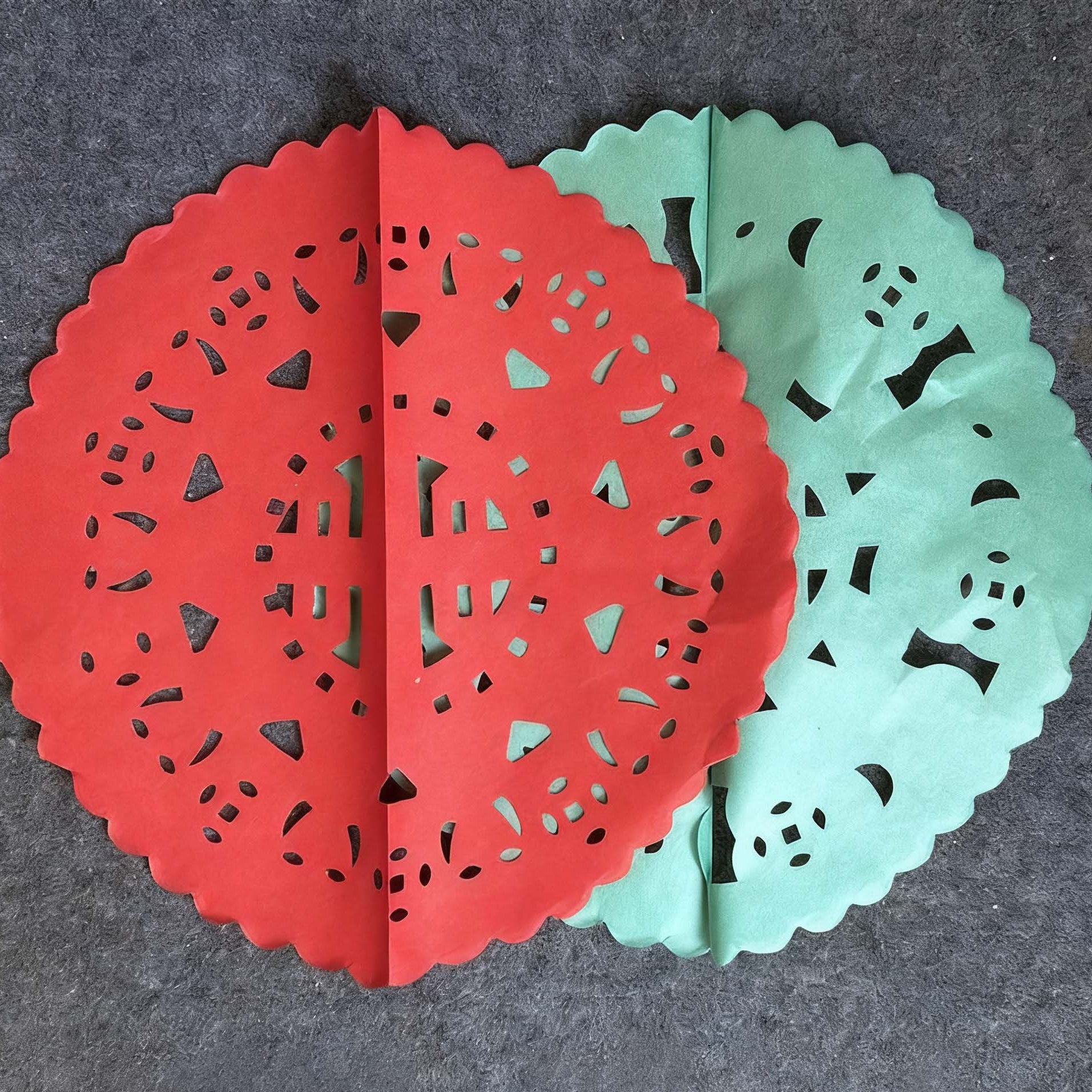 Colorful Joss Paper（Hell Money ）Gain Help From a Noble Person