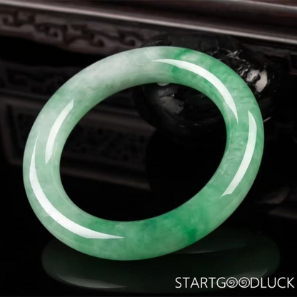 Green Jade bracelet: Craftsmanship & Texture | Natural Emerald Green Jade stone with Timeless Elegance and cultural Meaning