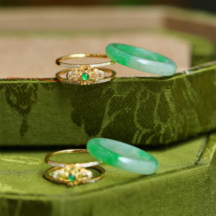 Natural Sterling Silver Green Chalcedony Jade Balance and Harmony Ring