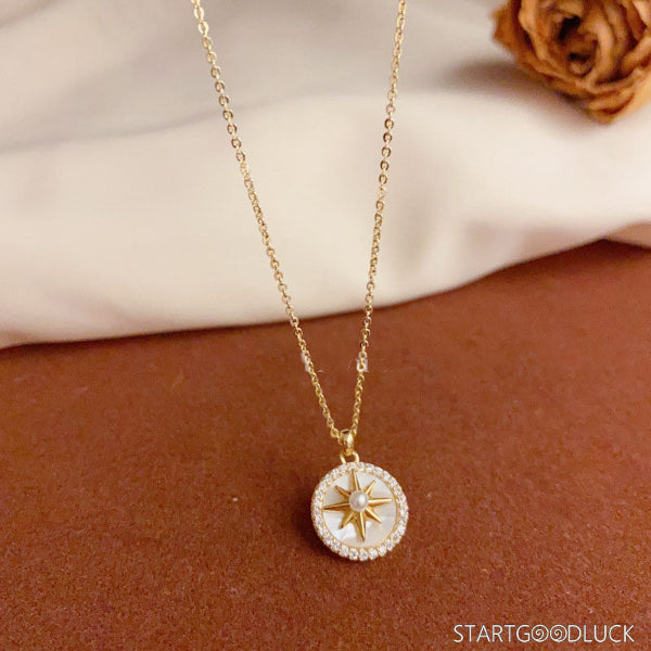 Star necklace - Zircon Inlaid Shell Starburst Necklace in Silver/Gold