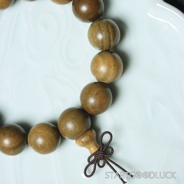 Tibetan Green Sandalwood Bracelet: Natural Calm, Sacred Protection - StartGoodLuck