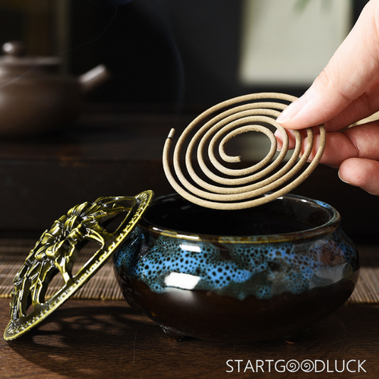 Vintage Style Kiln-Changed Ceramic Incense Burner – Unique Aromatherapy Burner with Intricate Floral Metal Lid, Perfect for Home Fragrance, Spiritual Ambiance & Elevated Decor